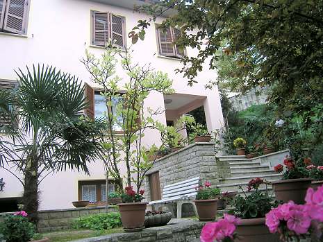 LA VILLA